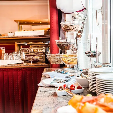 Hotel Corvinus Vienna-3